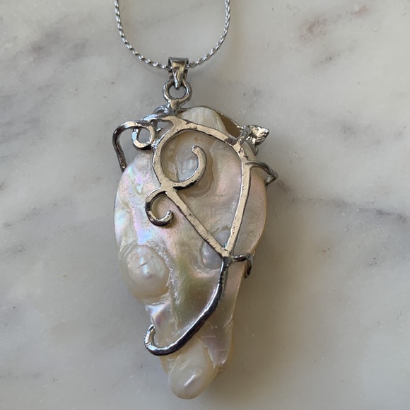 Vintage Pearl Silver Filigree Pendant Necklace - Picture 2 of 2